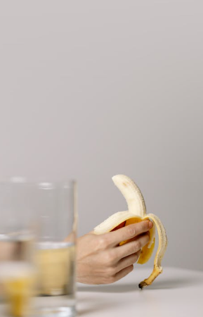 Eating Bananas at Night: What Happens to Your Body?
