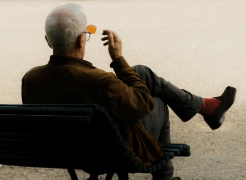 Why Health May Change After 80: 4 Common Factors and How to Support Healthy Aging