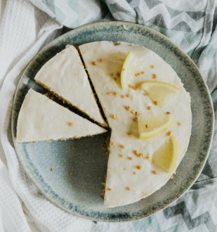 Easy Lemon Cheesecake Bars: A Creamy Dessert Everyone Will Love